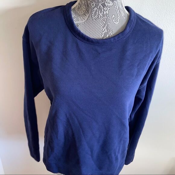 Nike Dri-Fit Versa Long Sleeve Open Back crewneck - Picture 7 of 12